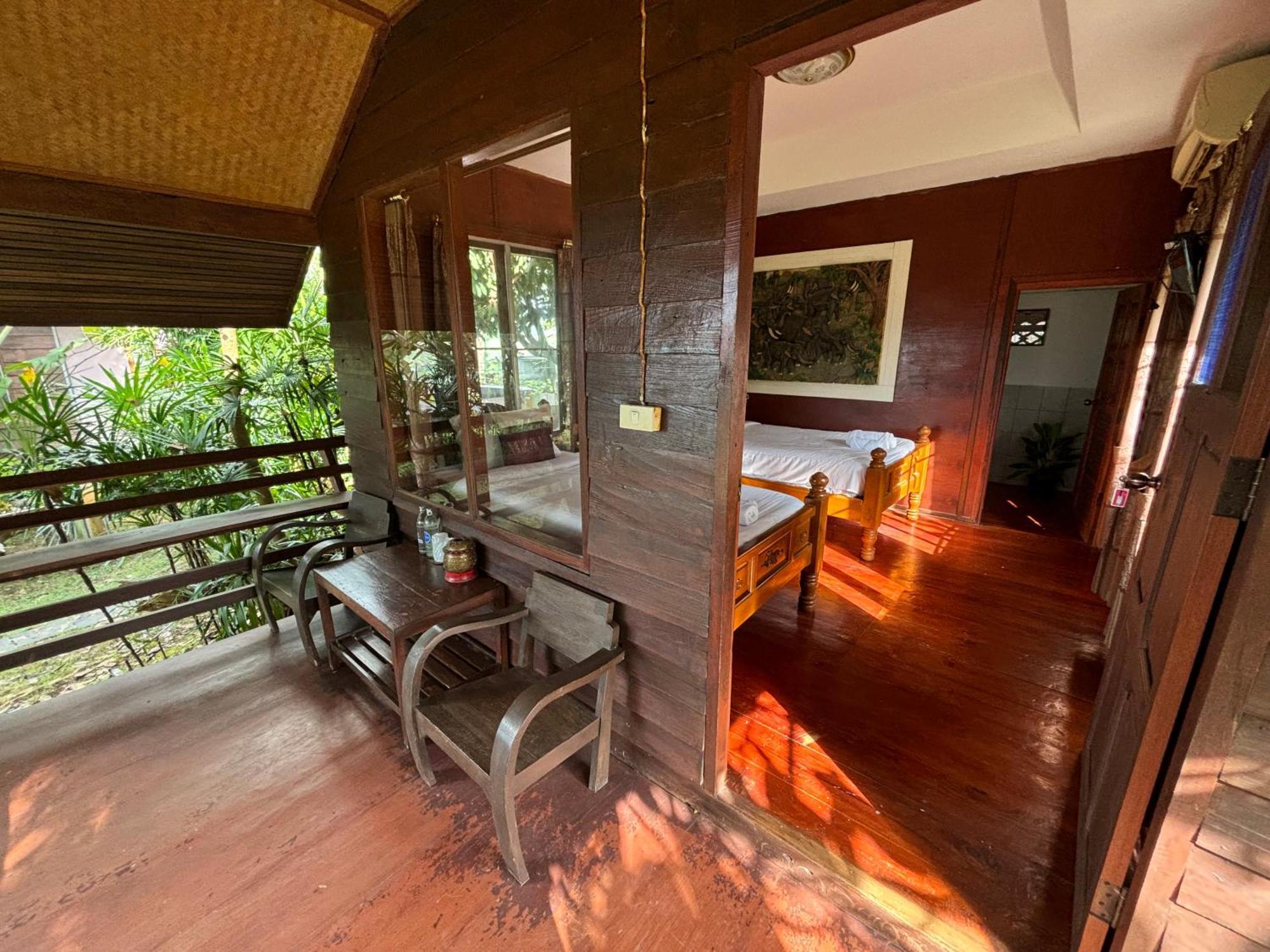 Hotel Pai Kiang Fa Extérieur photo