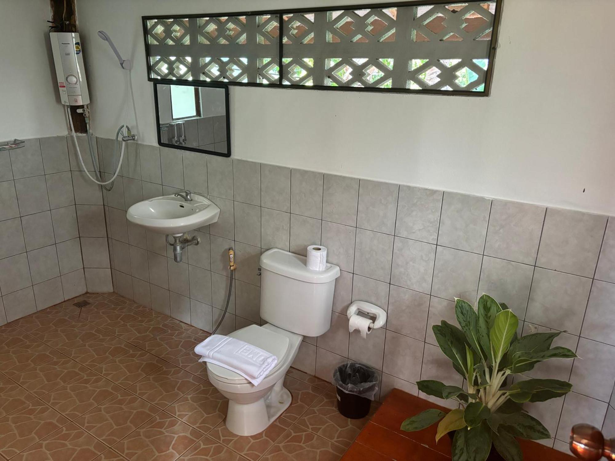 Hotel Pai Kiang Fa Extérieur photo
