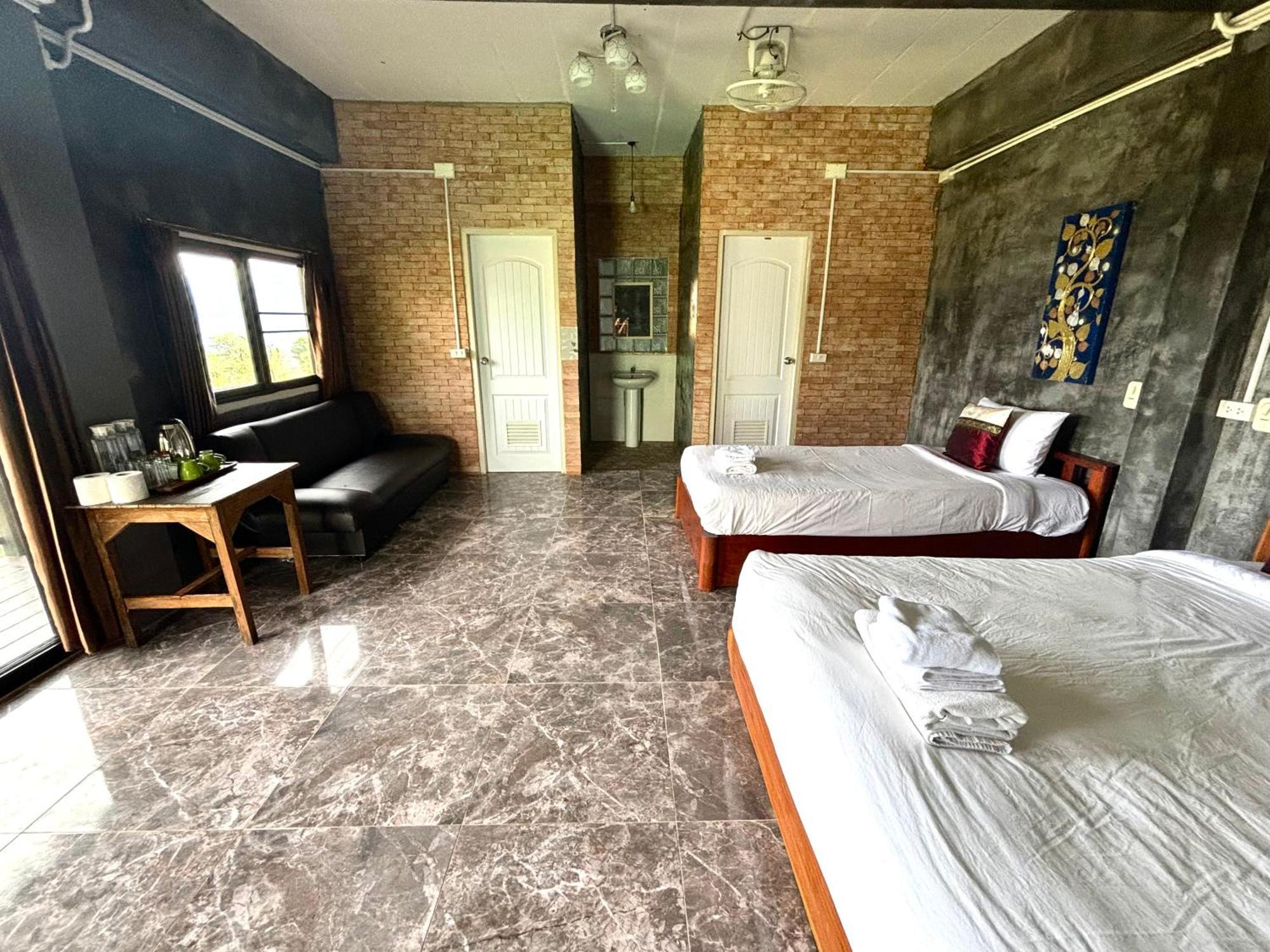 Hotel Pai Kiang Fa Extérieur photo